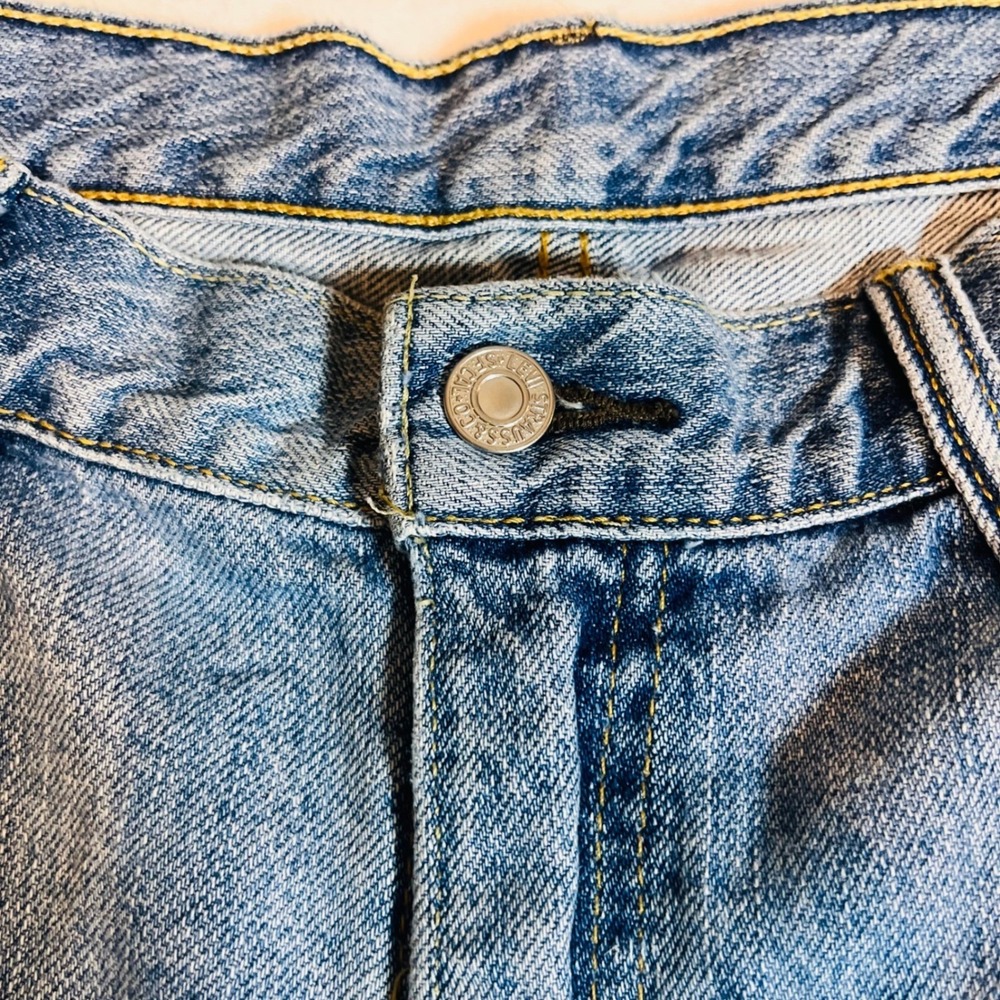 Vintage Levis 505 Mens Regular Fit Denim Shorts Light Wash Blue Jean Size 36 - Picture 8 of 9
